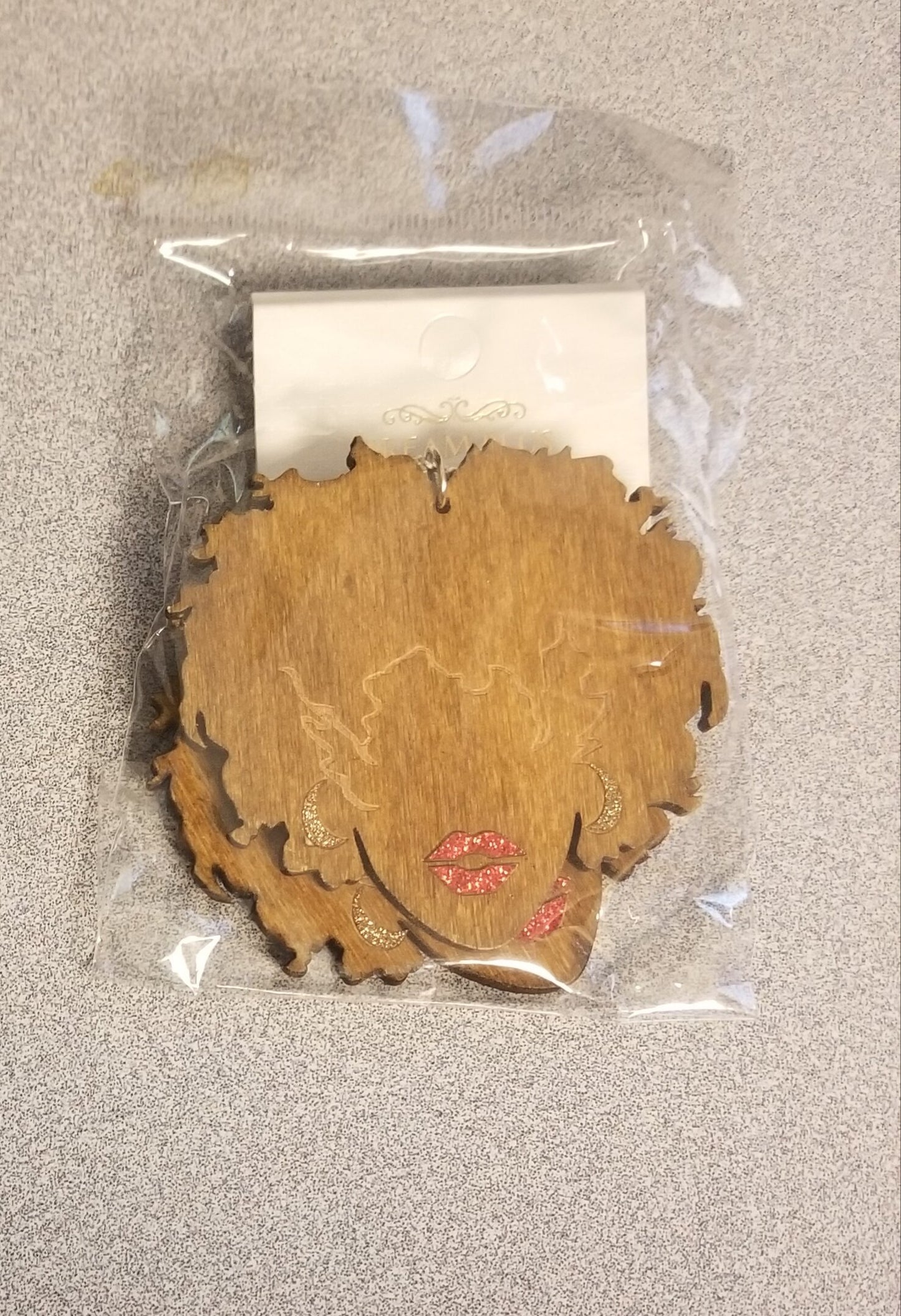 Red Lips Brown Girl Earrings - T&K's Beauty Supply Store